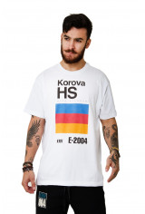 Camiseta (regular) Korova VHS Polaroid Branca