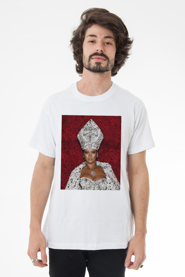 Camiseta (regular) Rihanna Papisa Branca